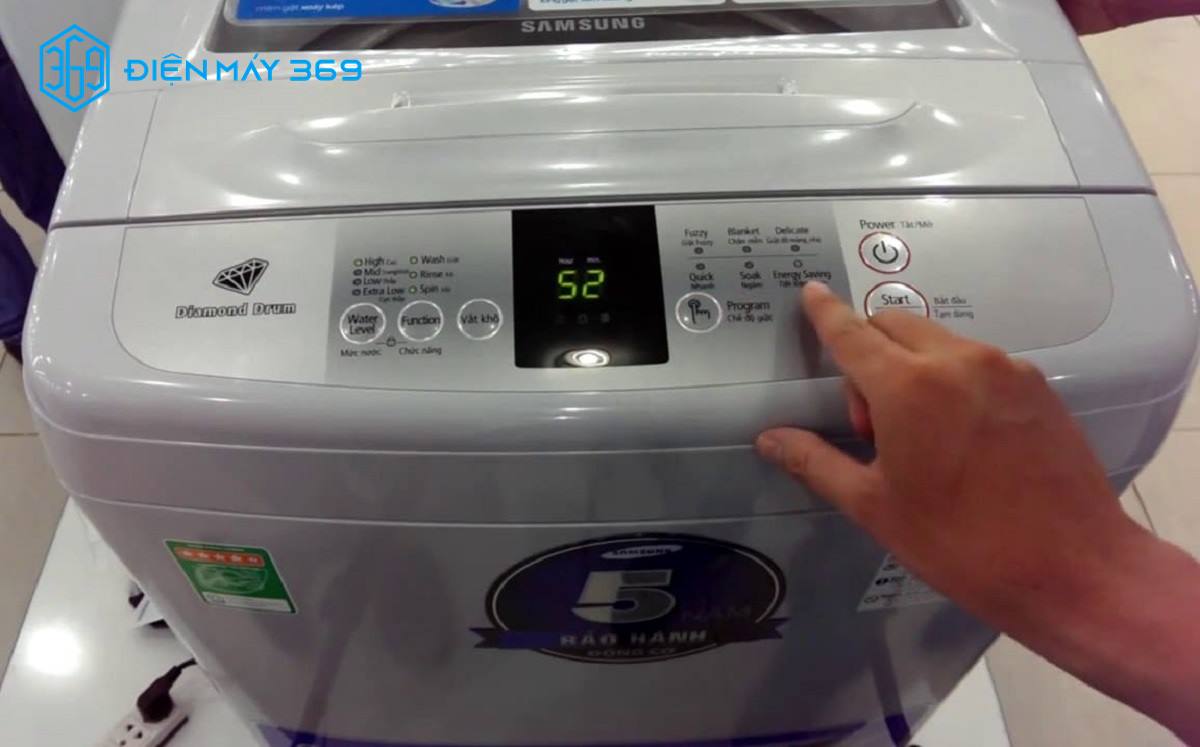 Đông đảo khách hàng lựa chọn dịch vụ bảo hành máy giặt Samsung của Điện Máy 369 vì dịch vụ chuyên nghiệp, giá tốt, nhanh chóng.
