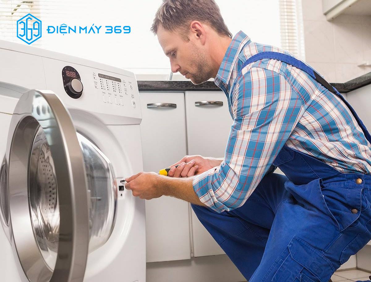 Điện Máy 369 sở hữu đội ngũ kỹ thuật viên có nhiều kinh nghiệm, có thể sửa được tất cả các loại máy giặt LG hiện có trên thị trường.