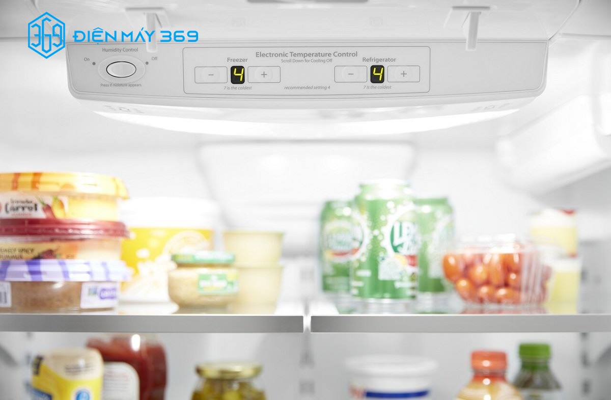 Tủ lạnh đóng tuyết có thể do tủ lạnh không được thường xuyên vệ sinh