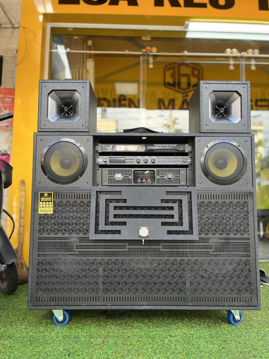 Khám Phá LOA KÉO DP AUDIO - Giải Pháp Âm Thanh Di Động Chuyên Nghiệp Cho Mọi Tập Luyện, Sự Kiện và Giải Trí Khám Phá LOA KÉO DP AUDIO - Giải Pháp Âm Thanh Di Động Chuyên Nghiệp Cho Mọi Tập Luyện, Sự Kiện và Giải Trí